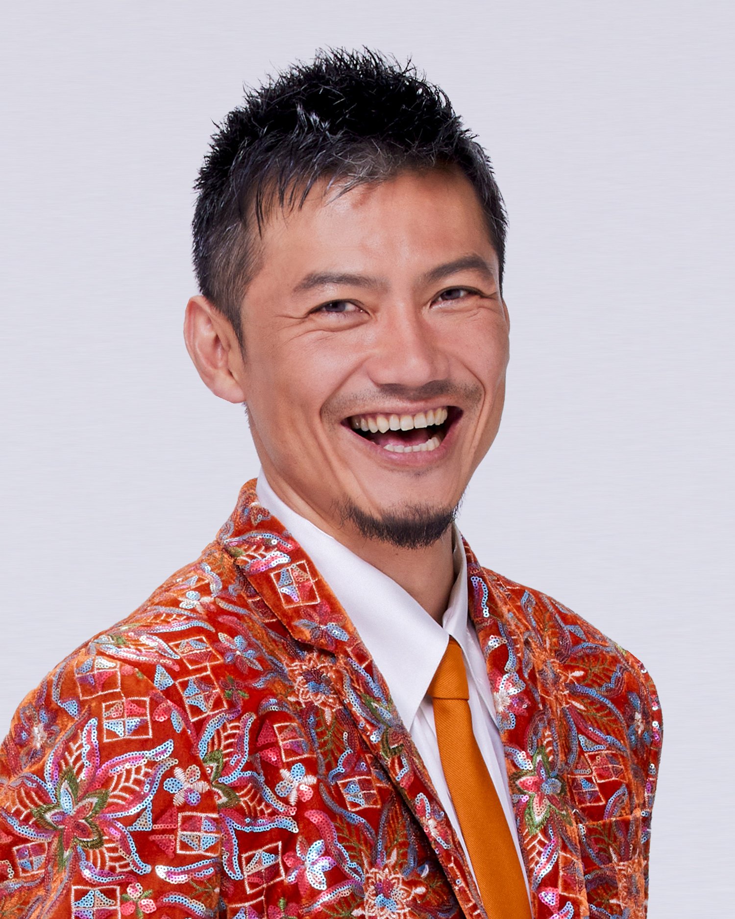 岩永洋昭（純烈）